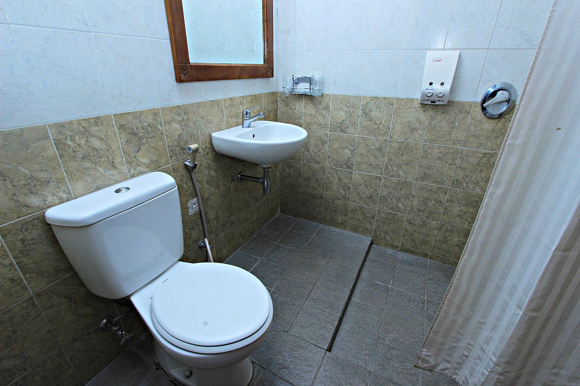 Griya Sentana Hotel 3*