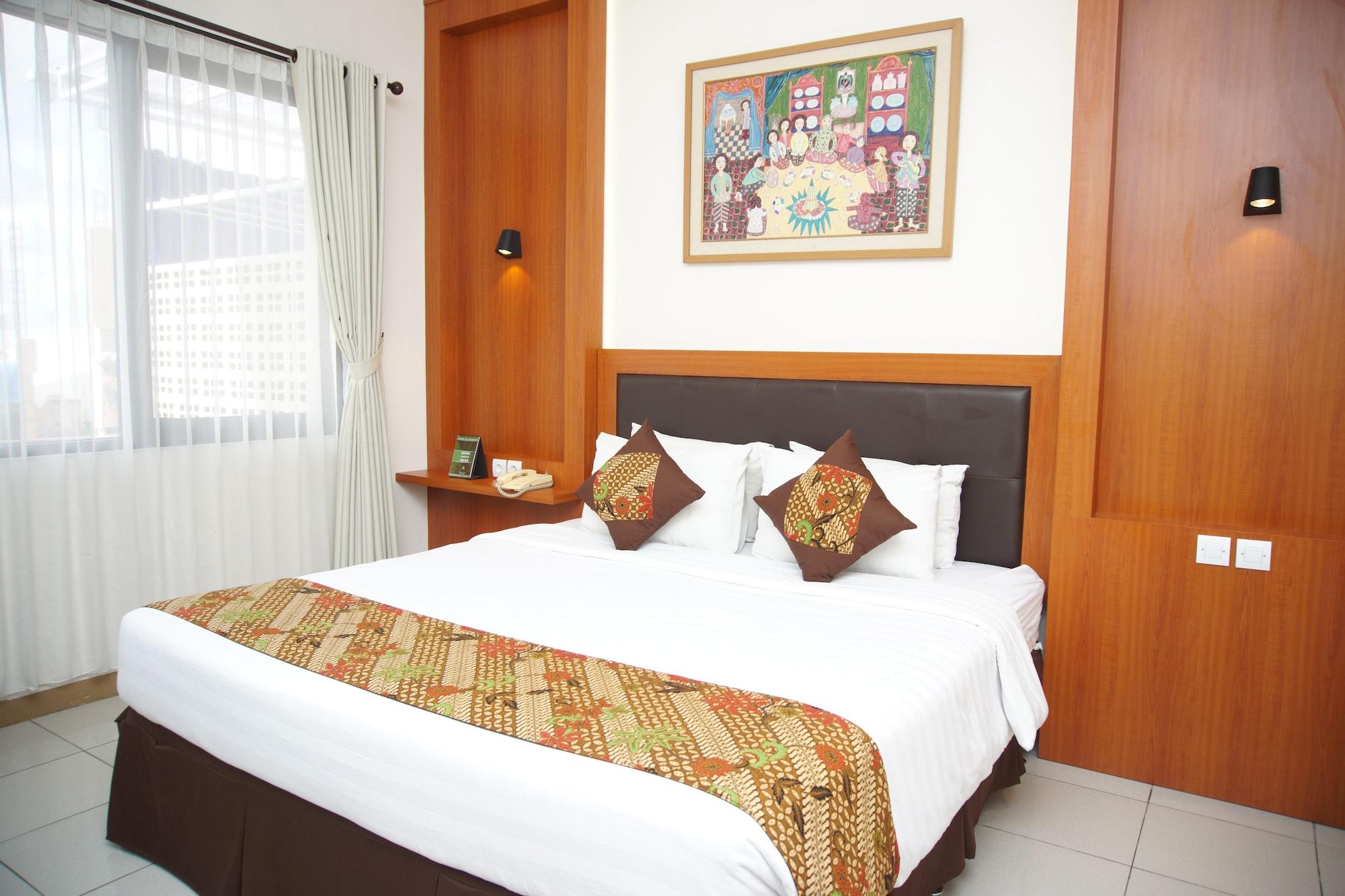 Hotel Griya Sentana 3*